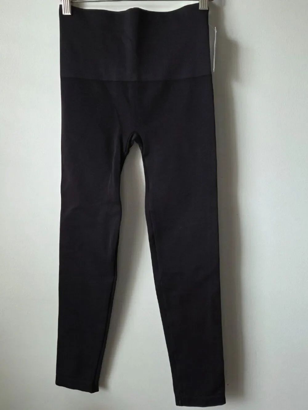 NWT SPANX ECOCARE ANKLE LEGGING VERY BLACK SIZE LARGE